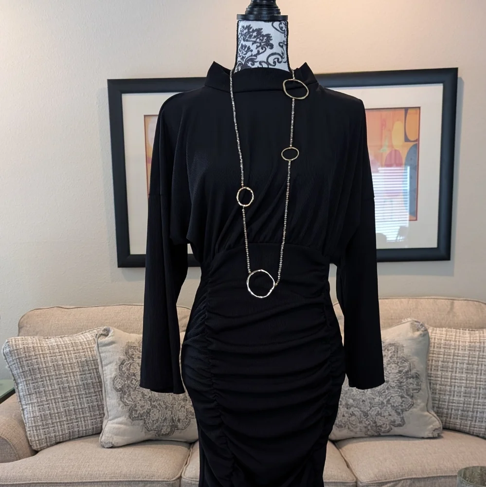 Black Ruched Dress - Picture 3 of 11